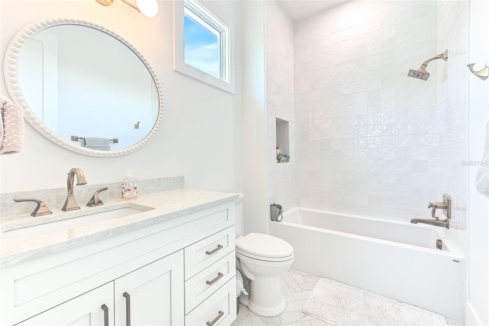 TB8456819 Property Photo