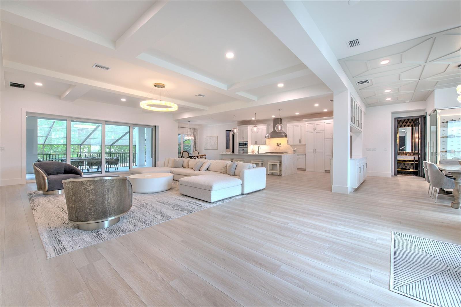 TB8456819 Property Photo