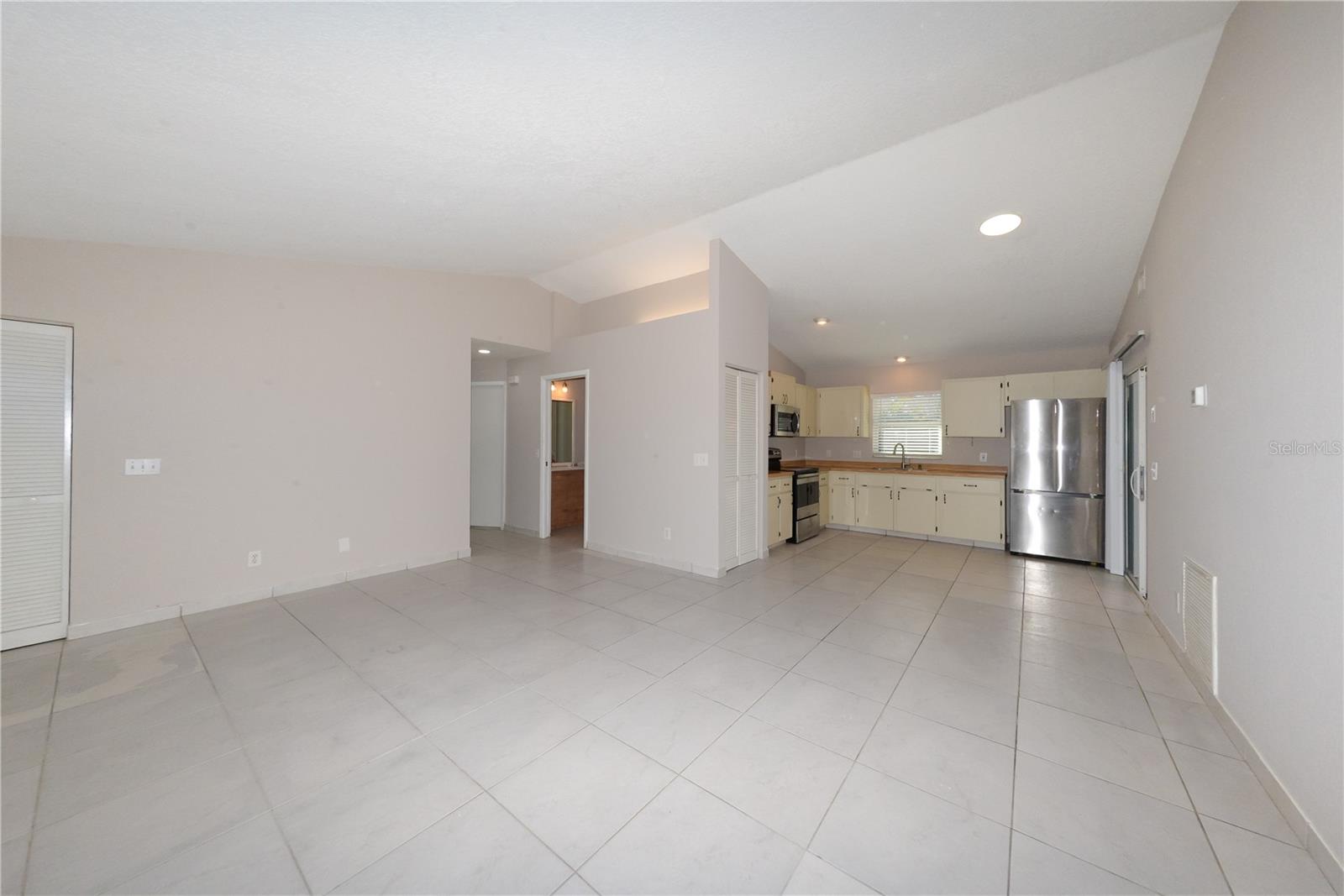 17207 SEASHORE AVE, PORT CHARLOTTE, FL, 33948