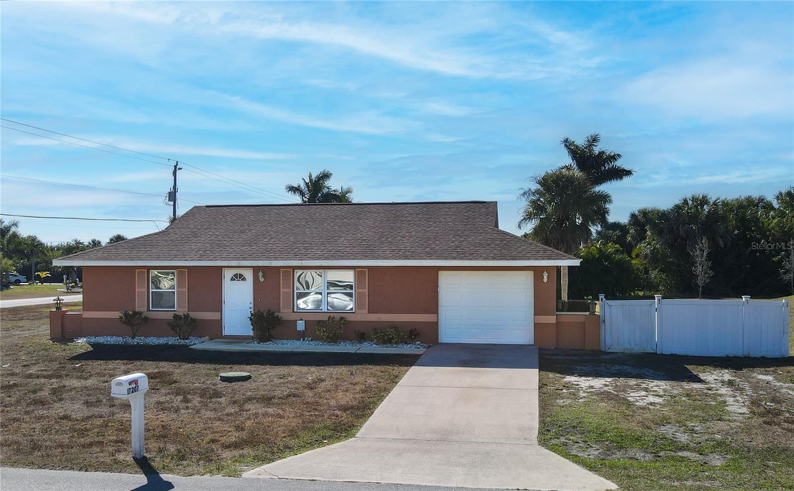 17207 SEASHORE AVE, PORT CHARLOTTE, FL, 33948