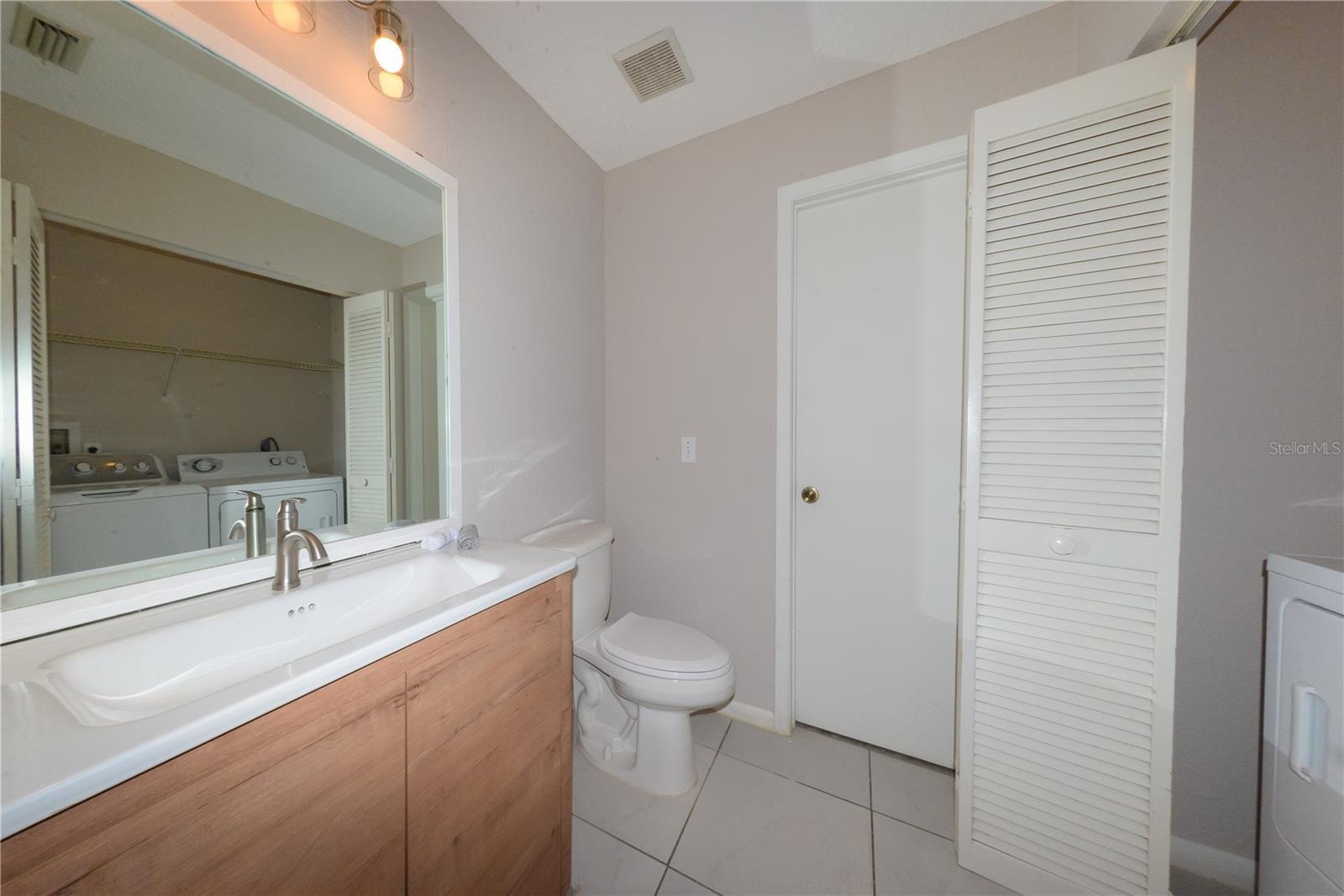 17207 SEASHORE AVE, PORT CHARLOTTE, FL, 33948