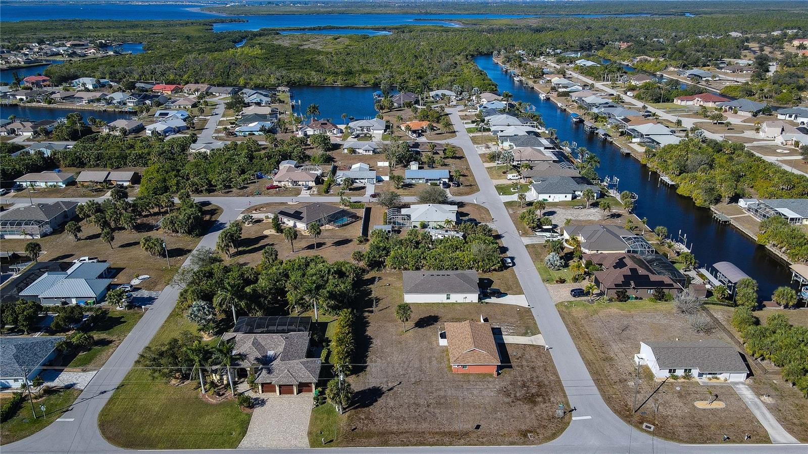 17207 SEASHORE AVE, PORT CHARLOTTE, FL, 33948
