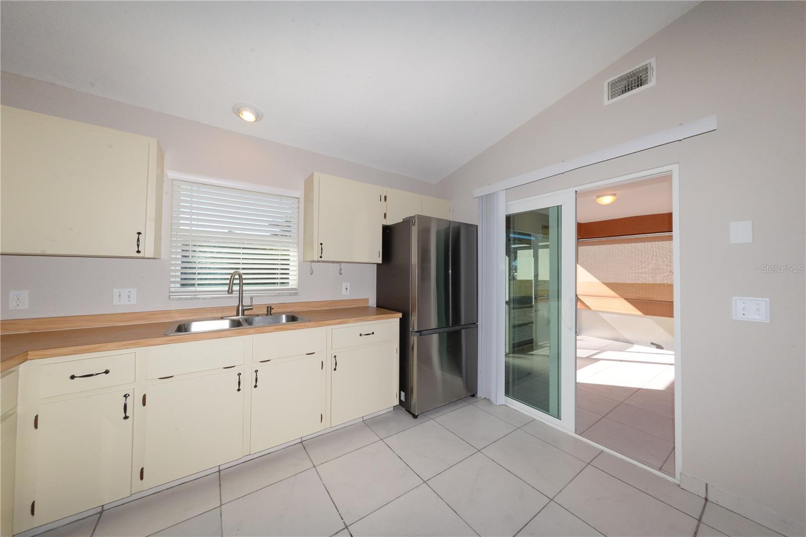 17207 SEASHORE AVE, PORT CHARLOTTE, FL, 33948