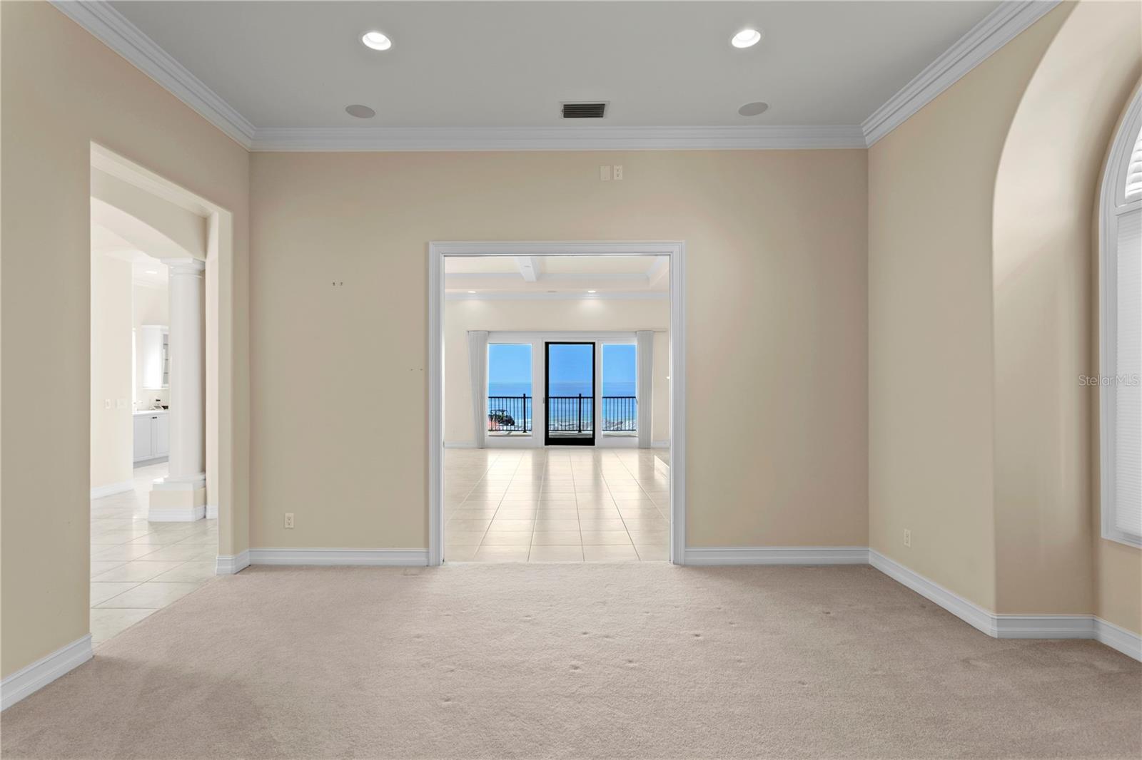 TB8456906 Property Photo