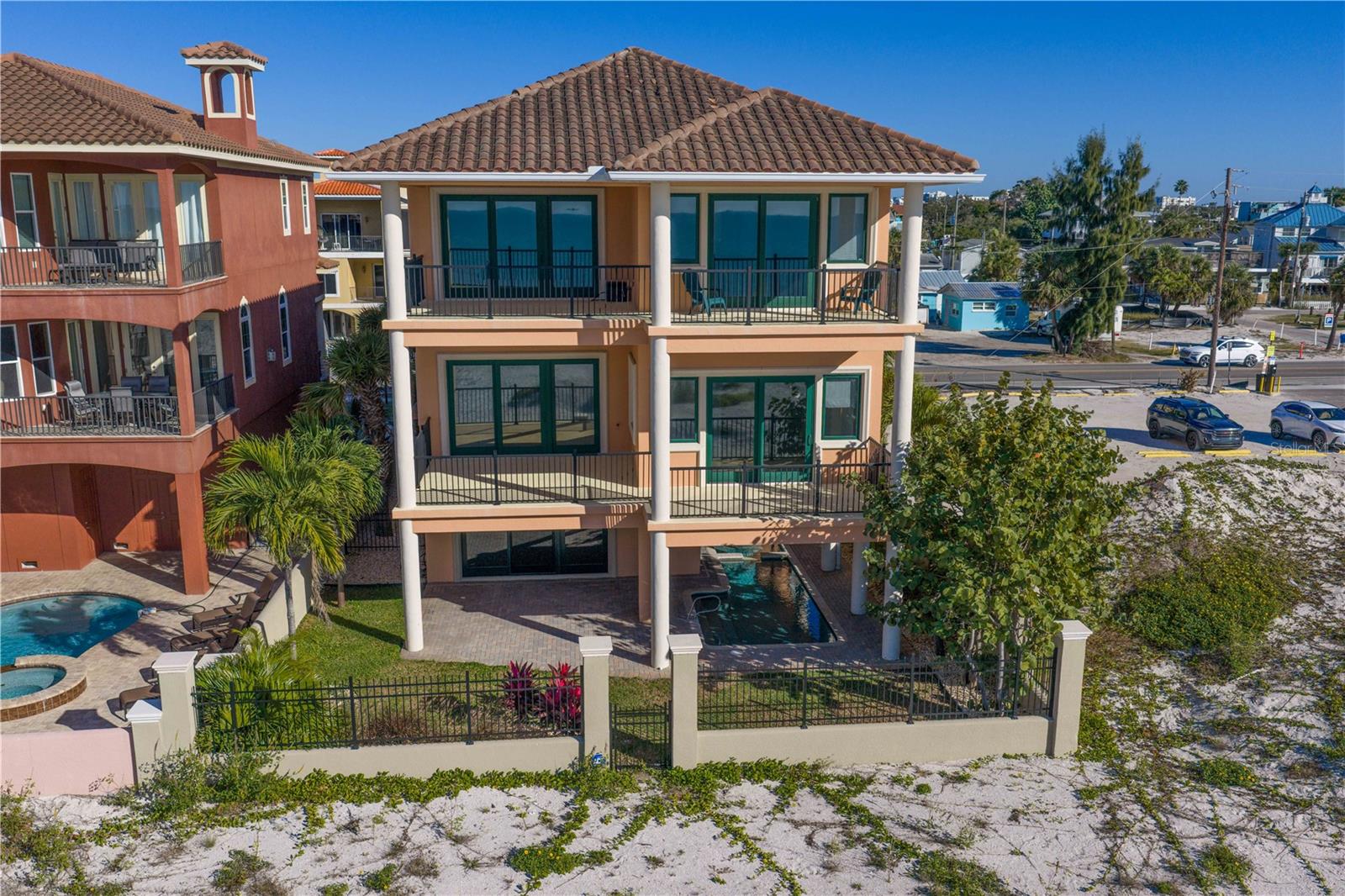 TB8456906 Property Photo