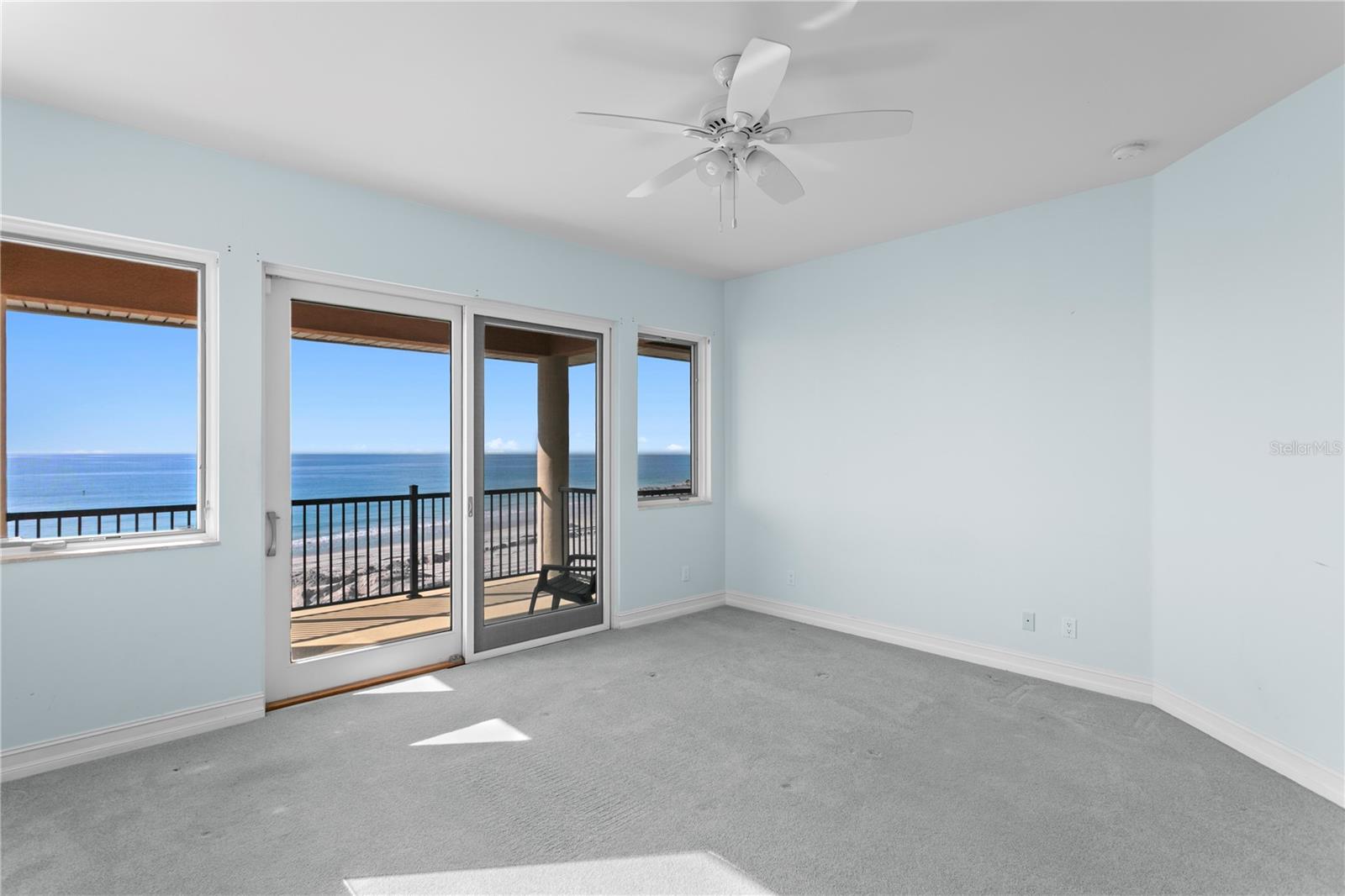 TB8456906 Property Photo