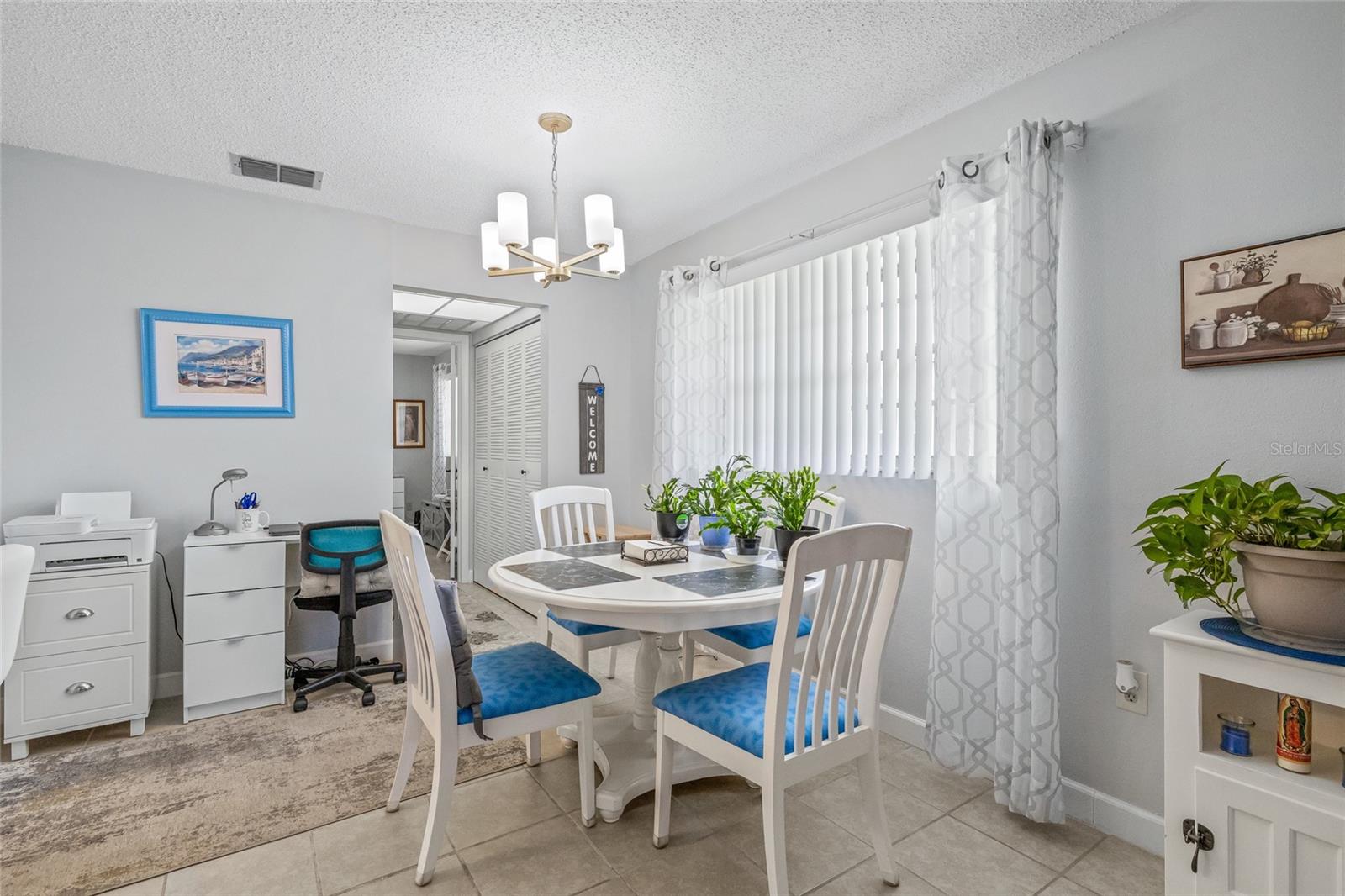 O6367792 Property Photo