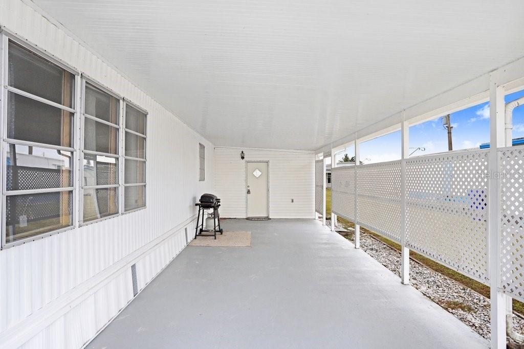 TB8456966 Property Photo