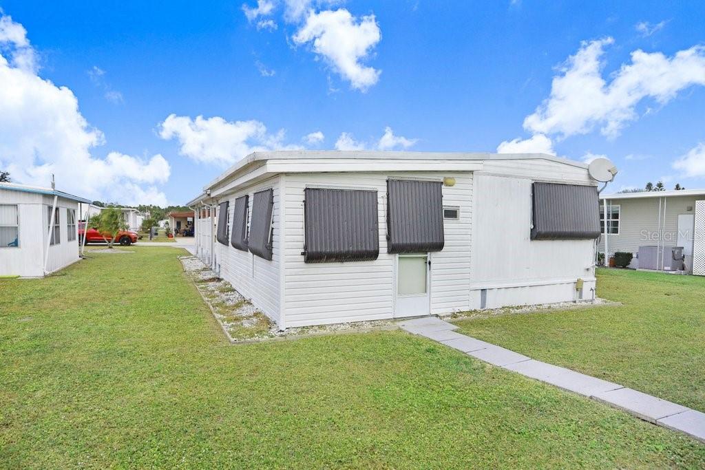 TB8456966 Property Photo