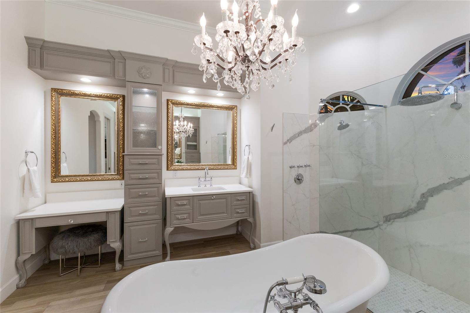 A4675500 Property Photo