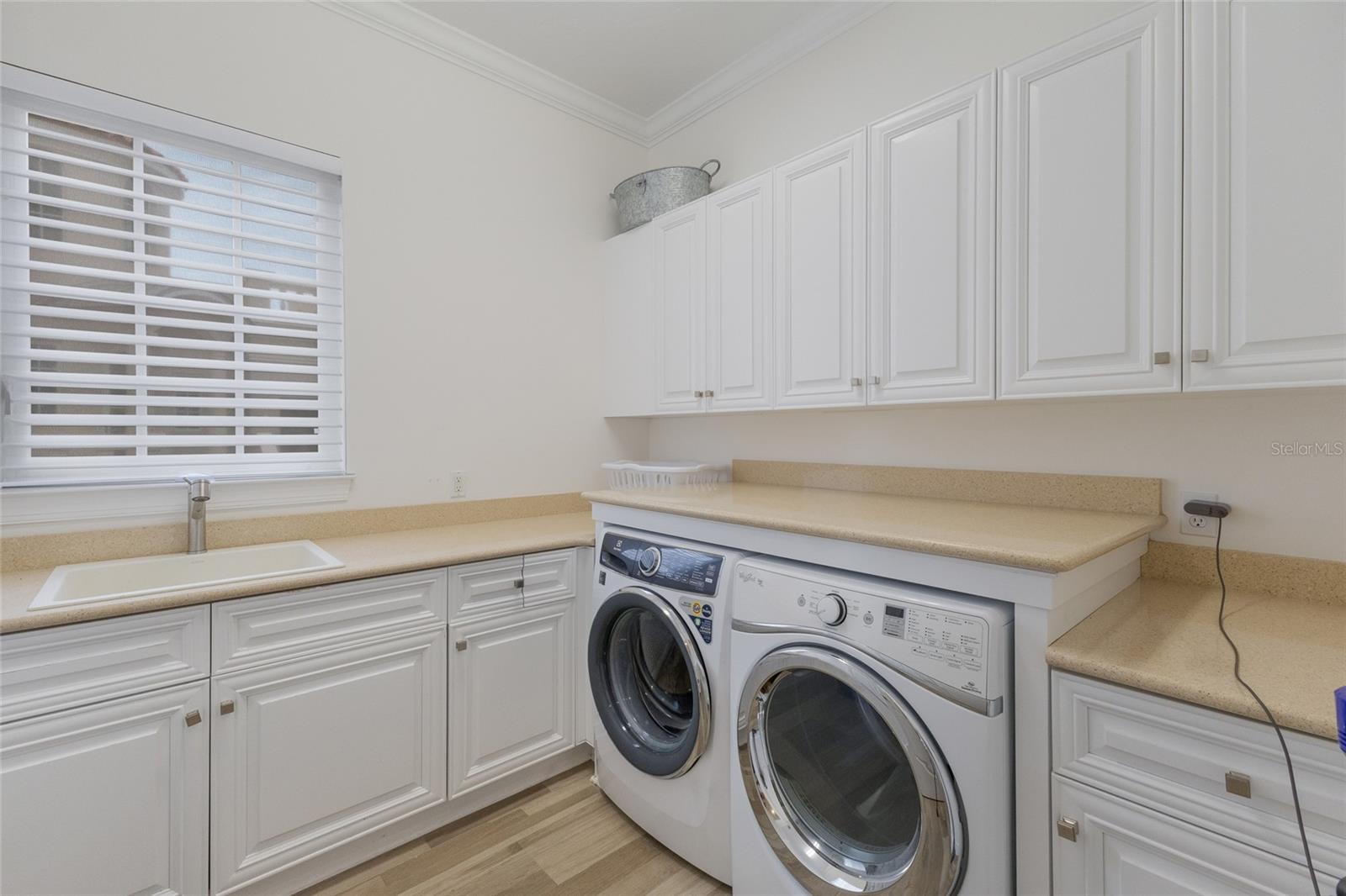 A4675500 Property Photo