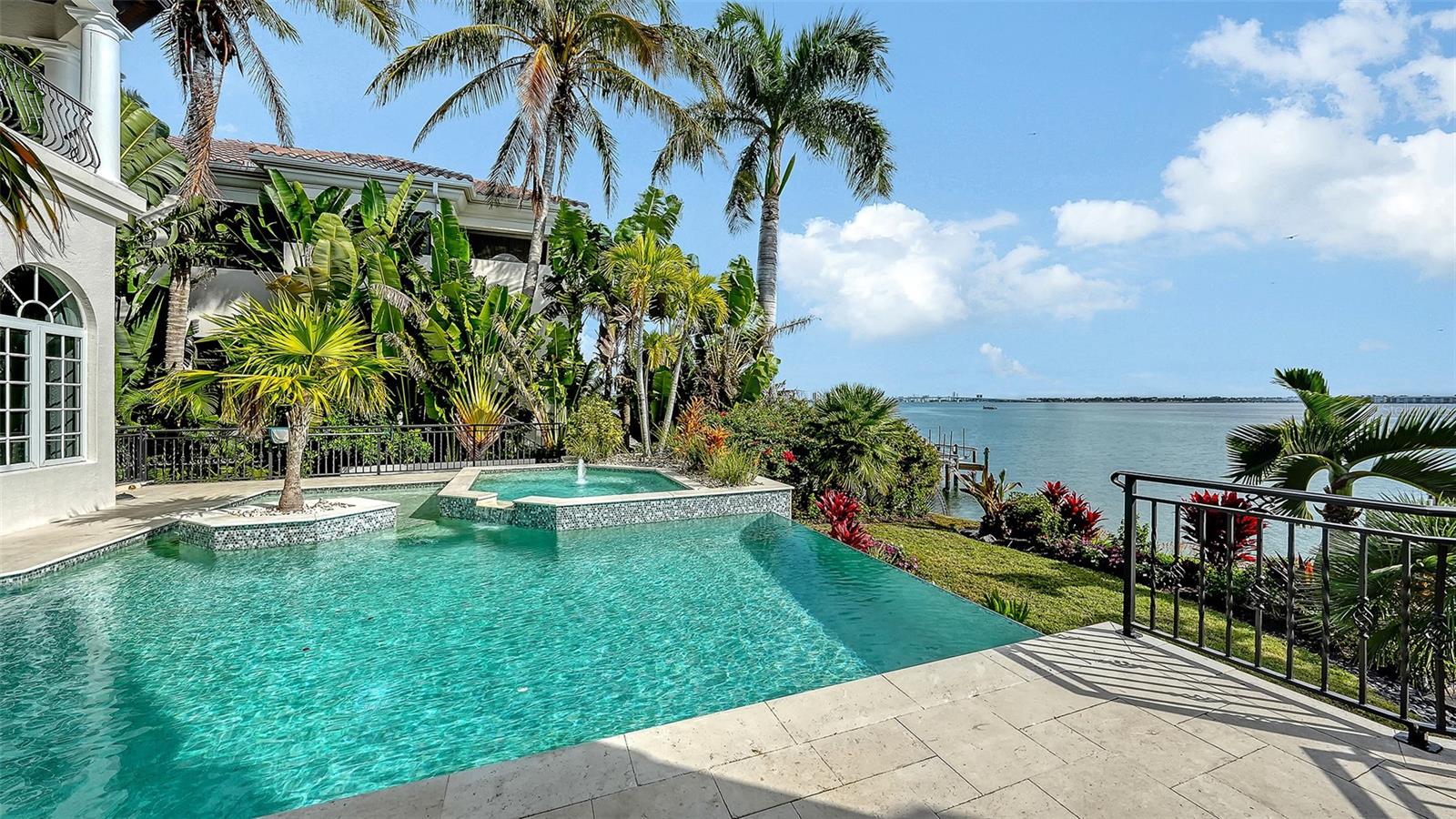 A4675500 Property Photo