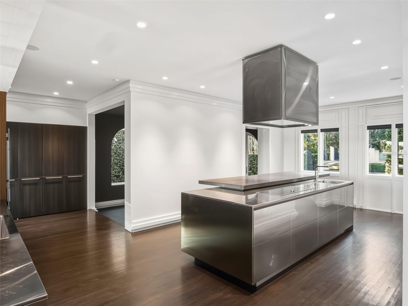 O6367878 Property Photo