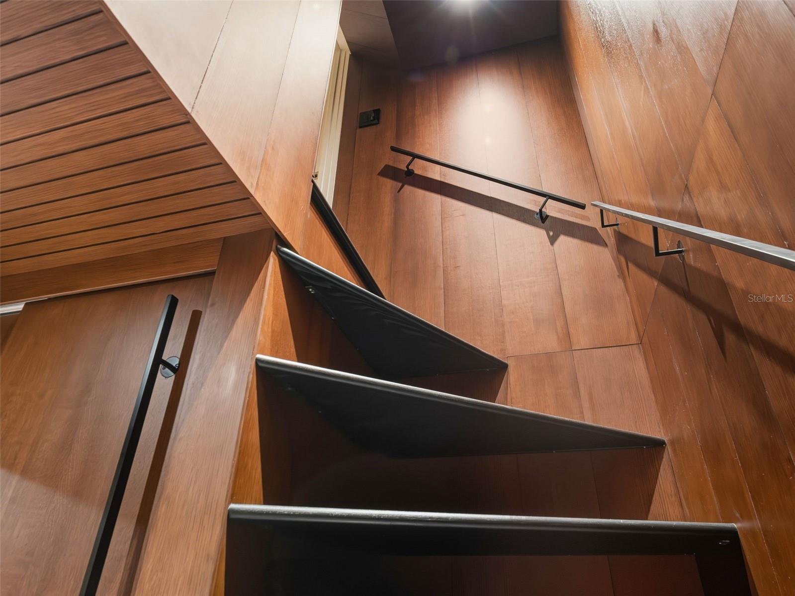 O6367878 Property Photo