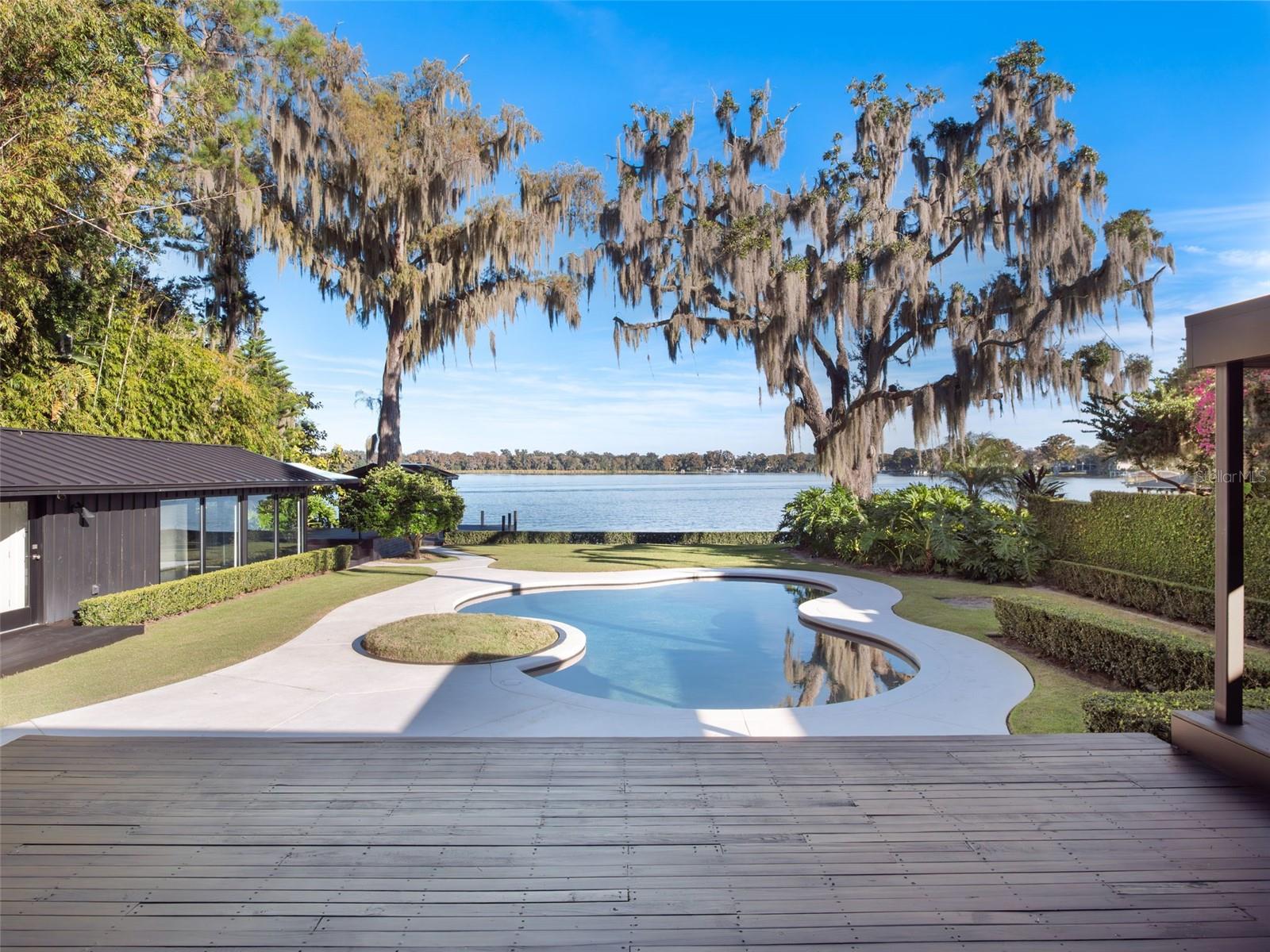 O6367878 Property Photo