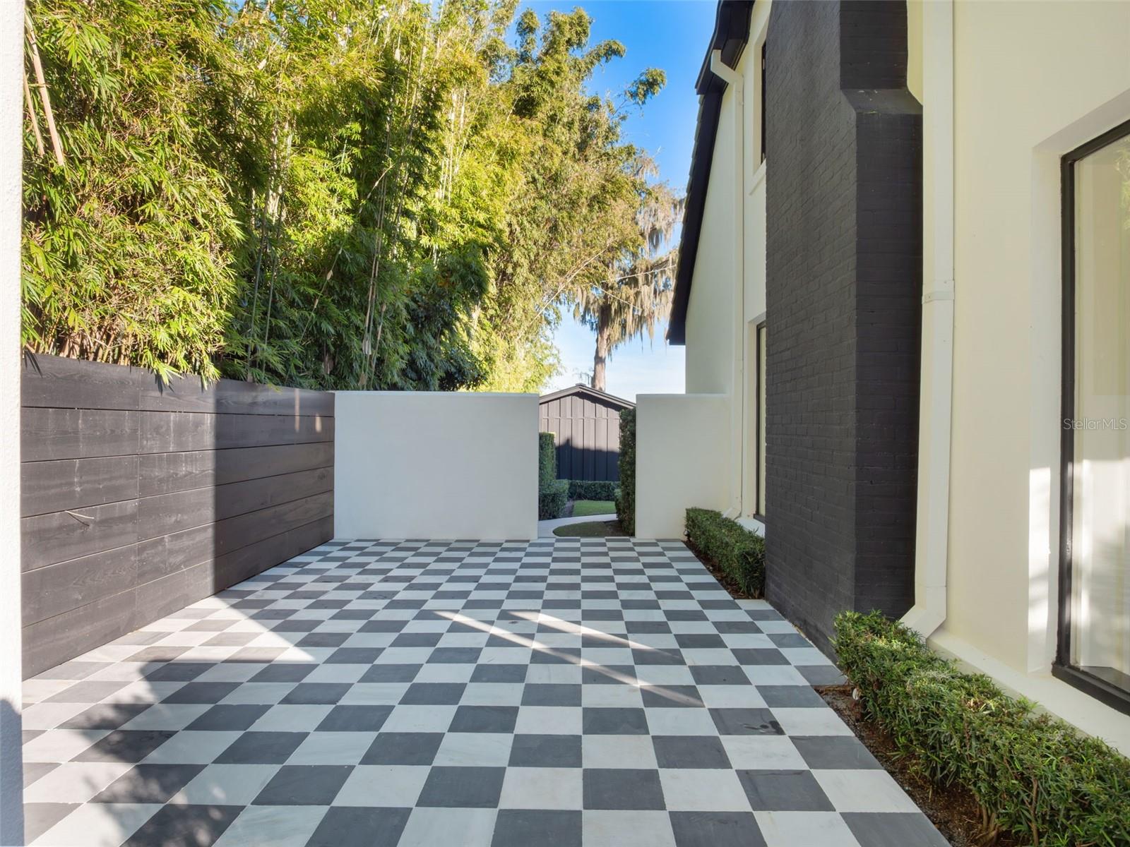 O6367878 Property Photo