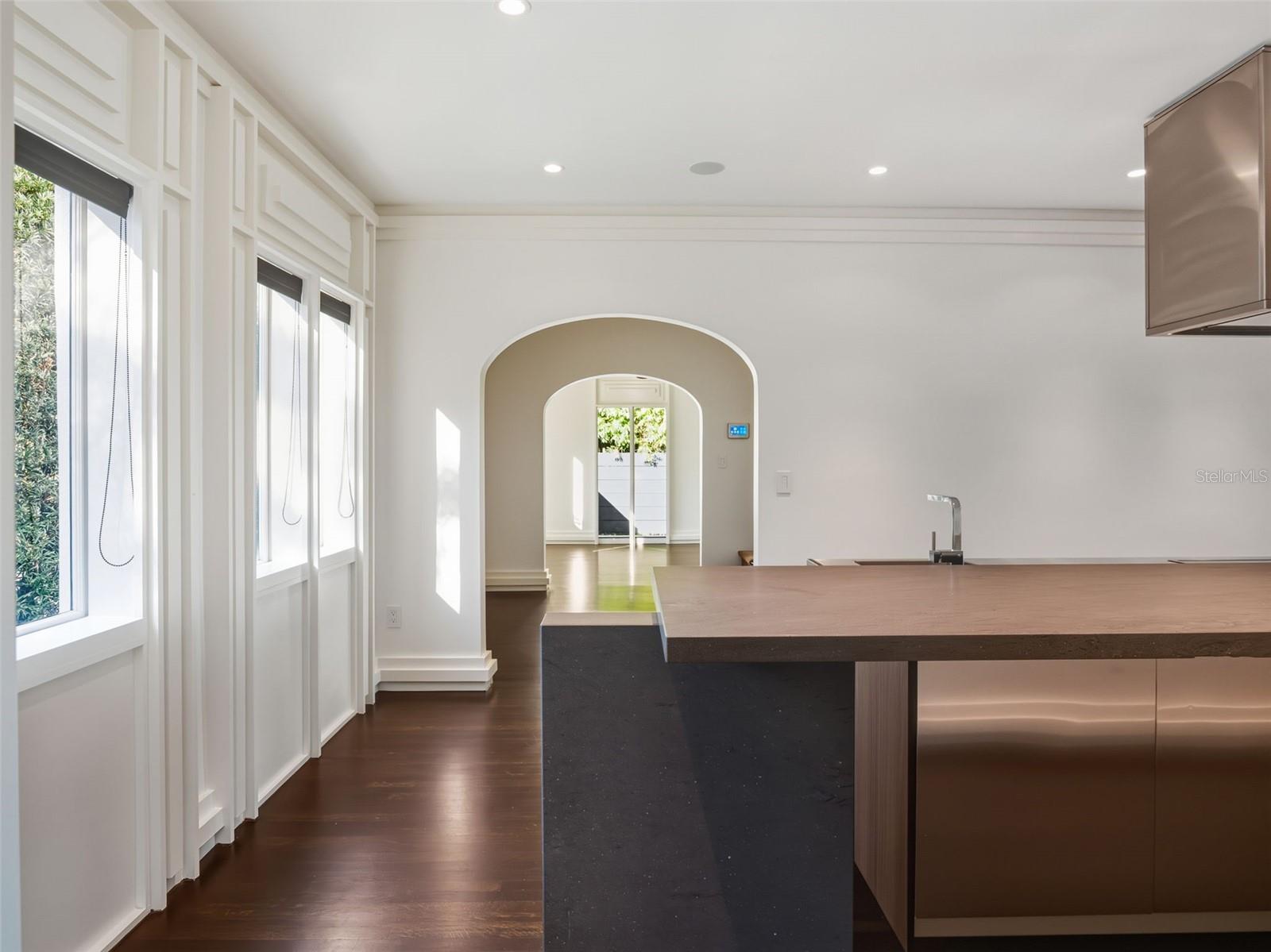 O6367878 Property Photo