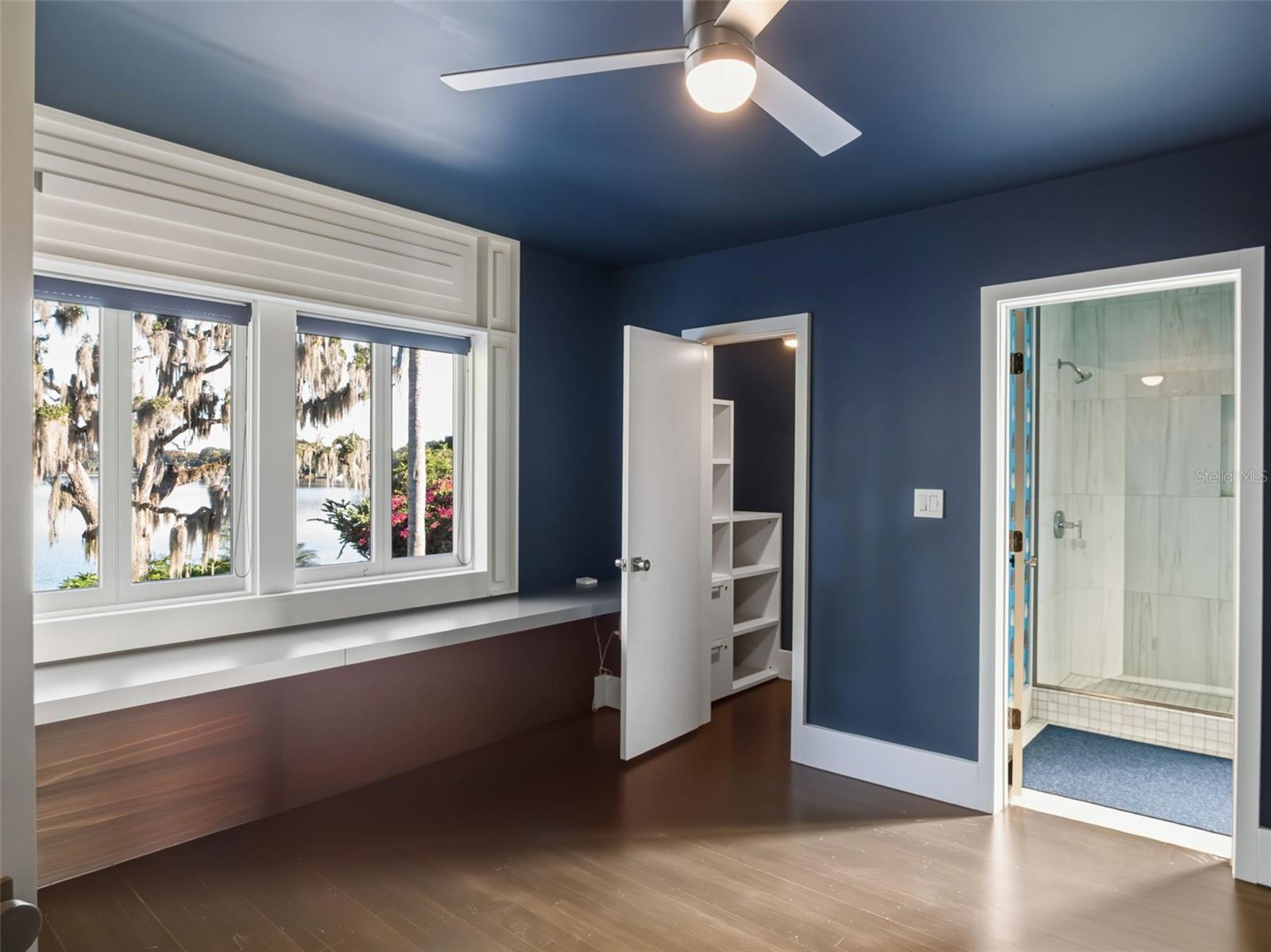 O6367878 Property Photo