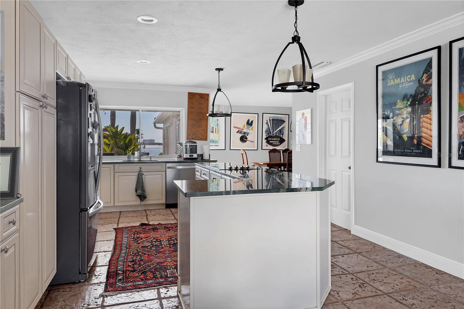 A4675538 Property Photo