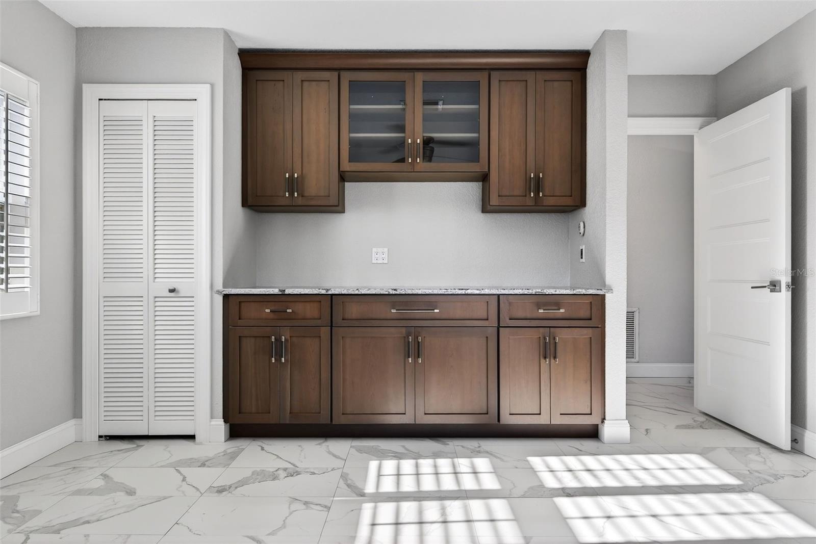 A4675541 Property Photo