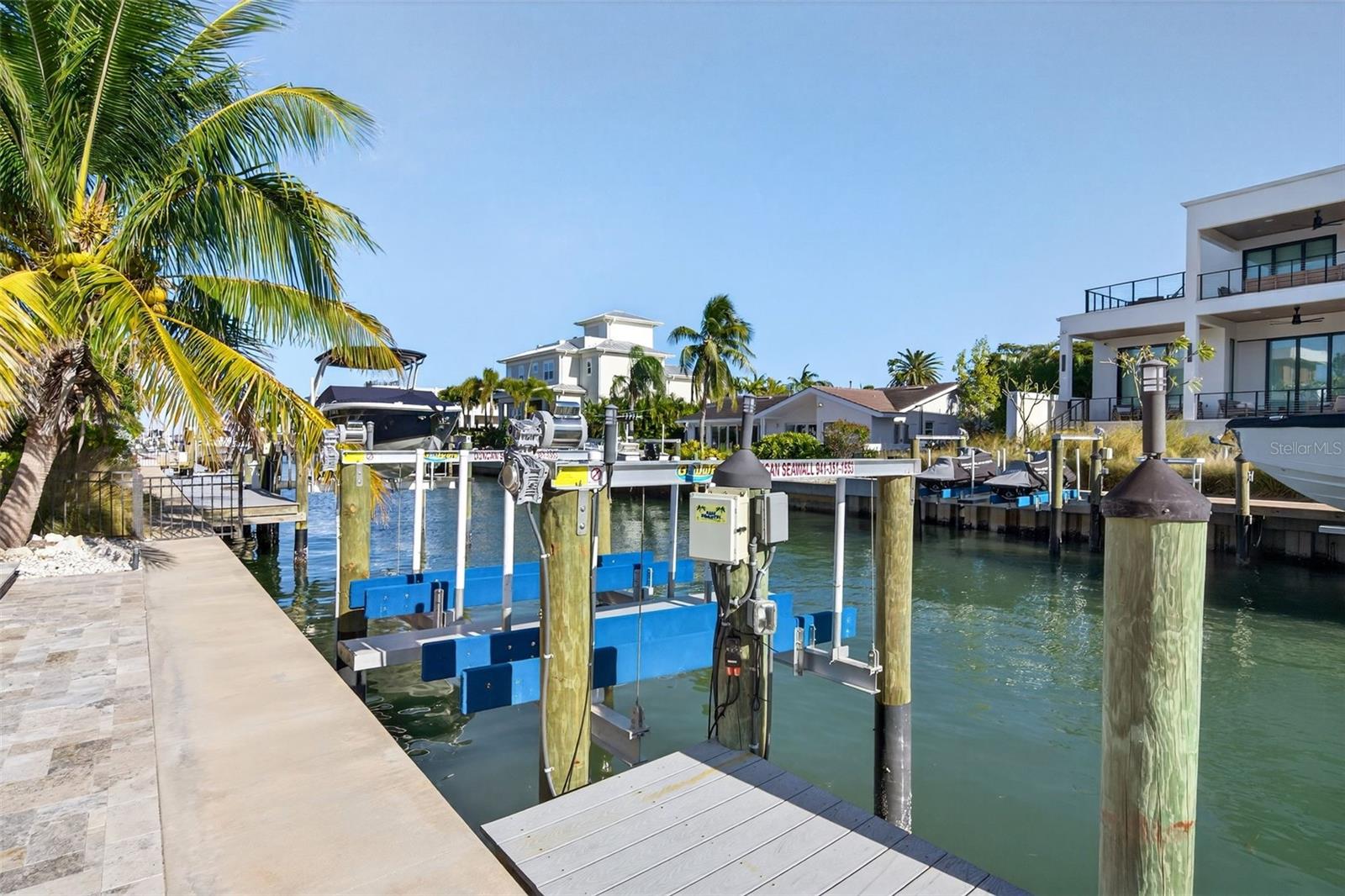 A4675541 Property Photo