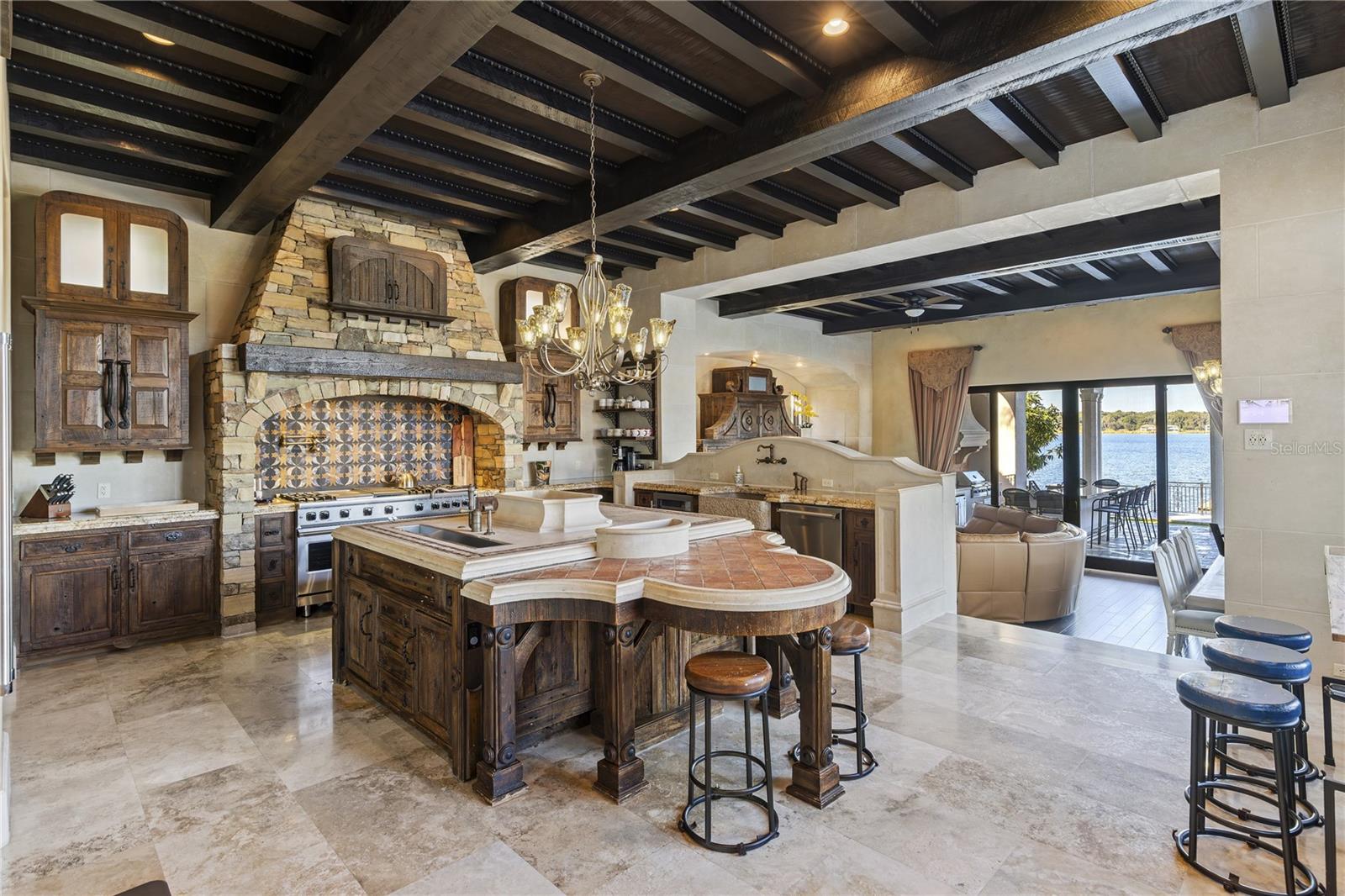 O6367935 Property Photo