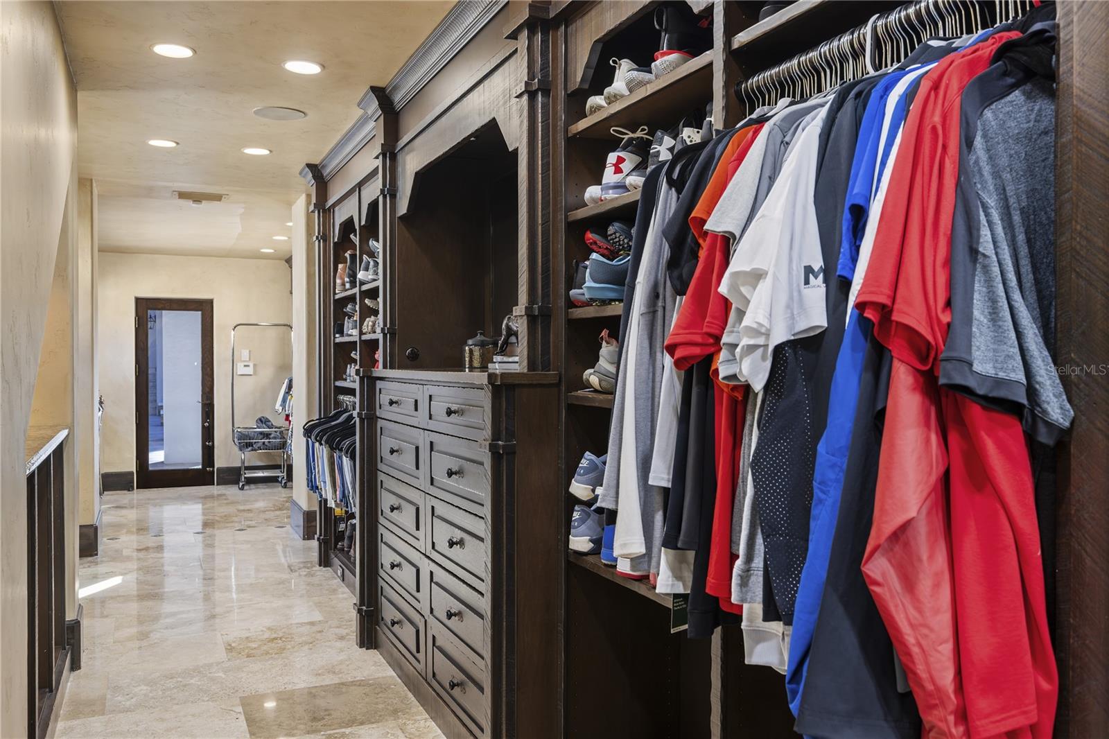 O6367935 Property Photo