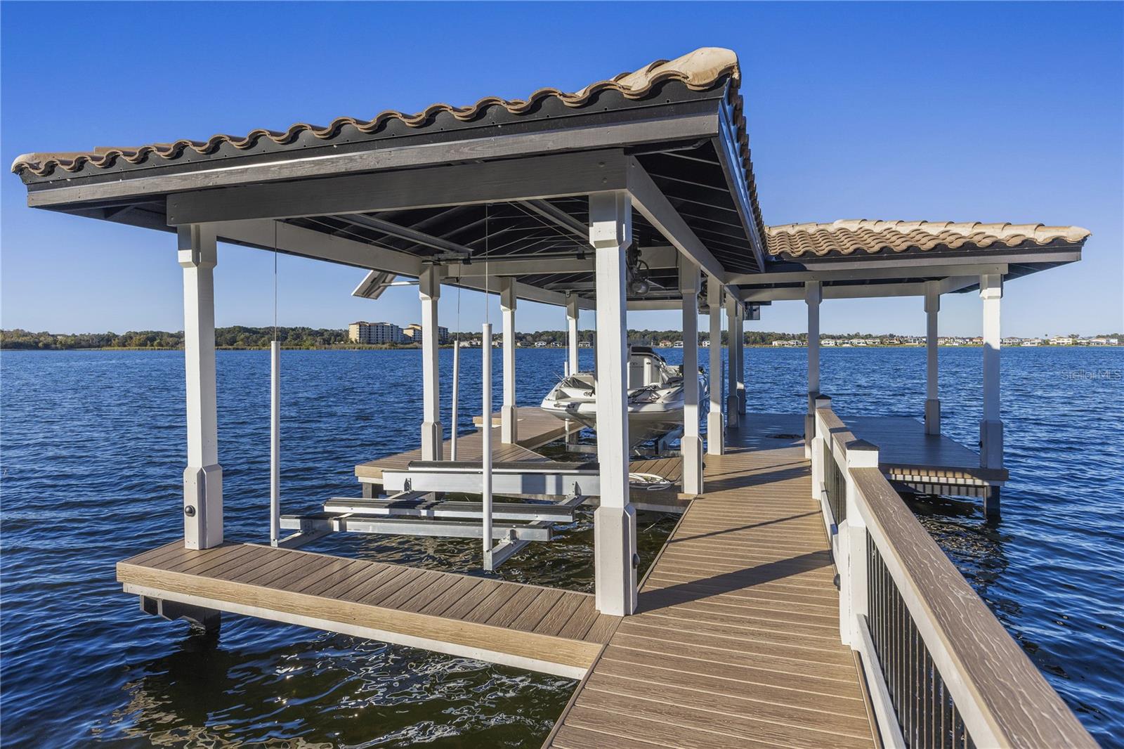 O6367935 Property Photo