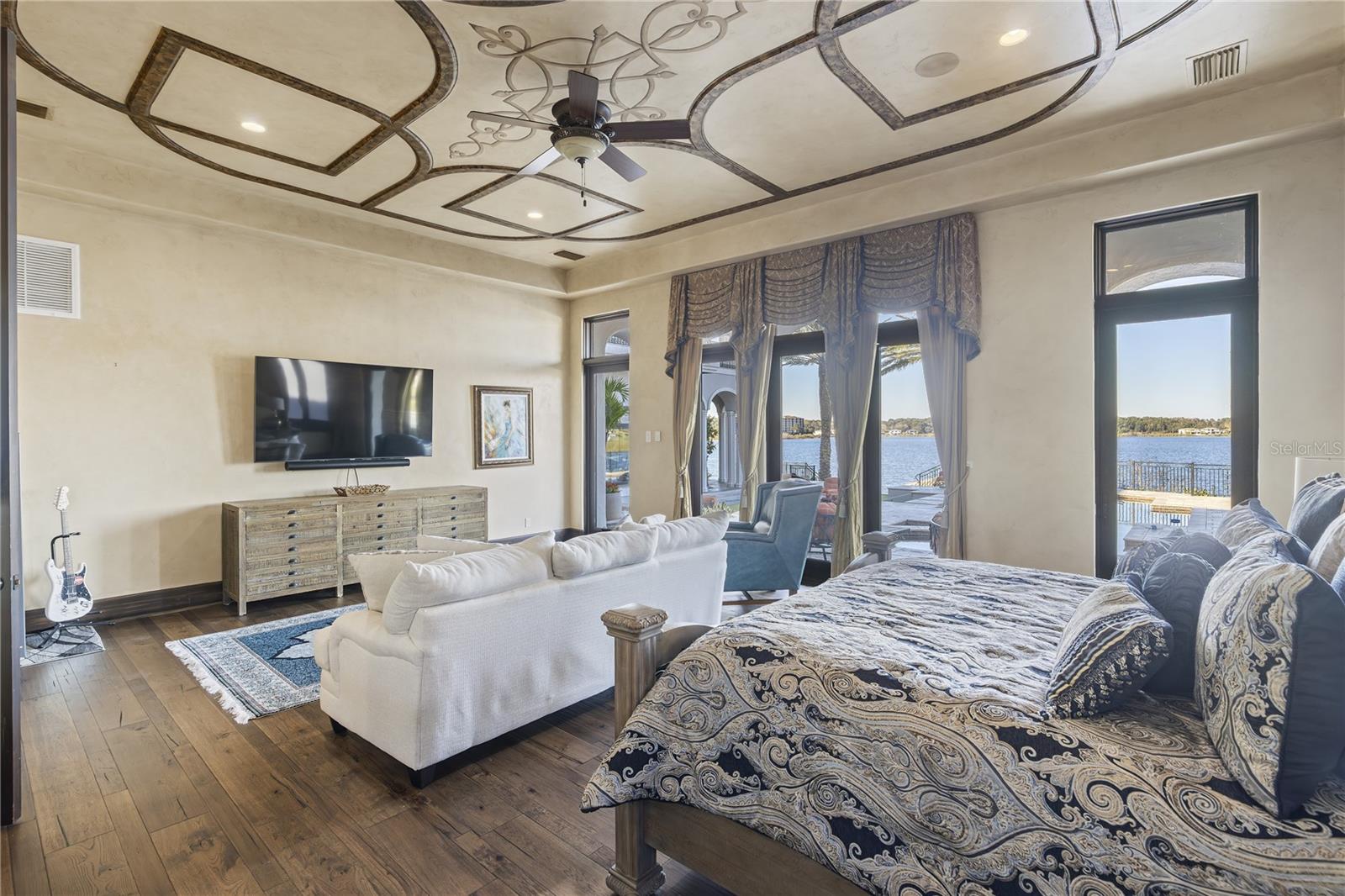 O6367935 Property Photo