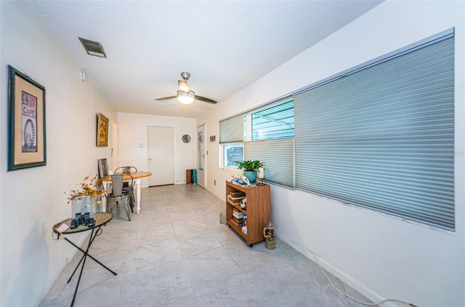 TB8457153 Property Photo