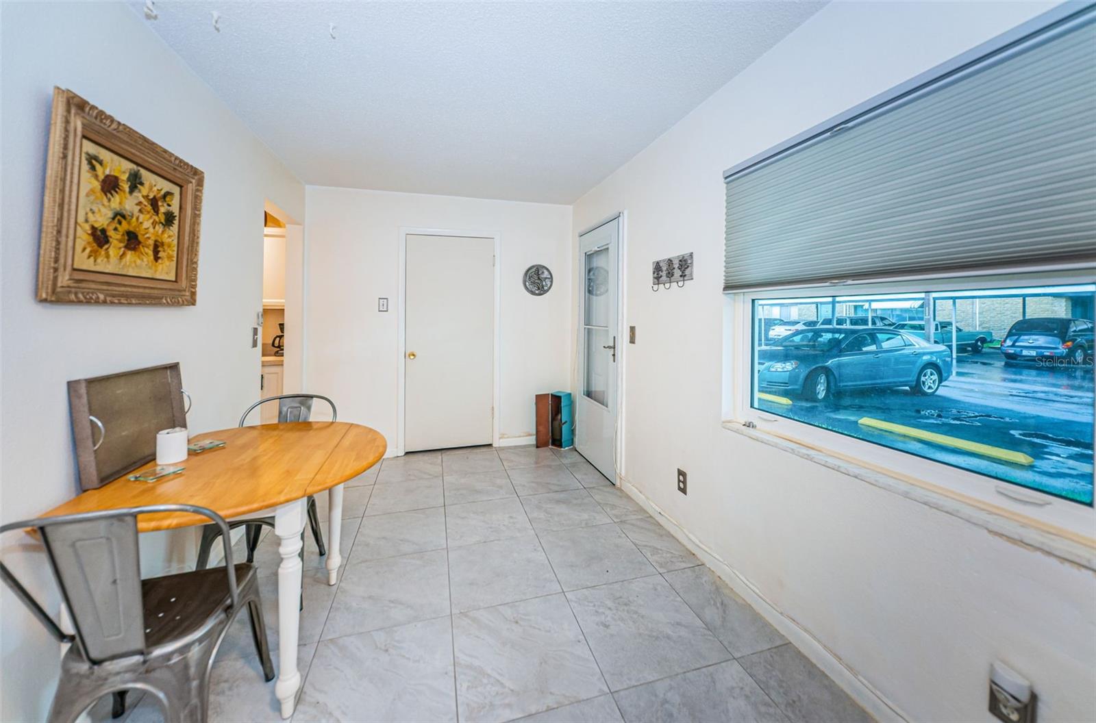 TB8457153 Property Photo