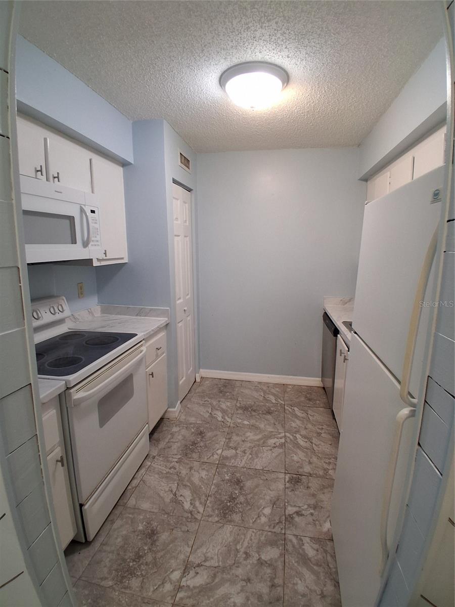 TB8457156 Property Photo