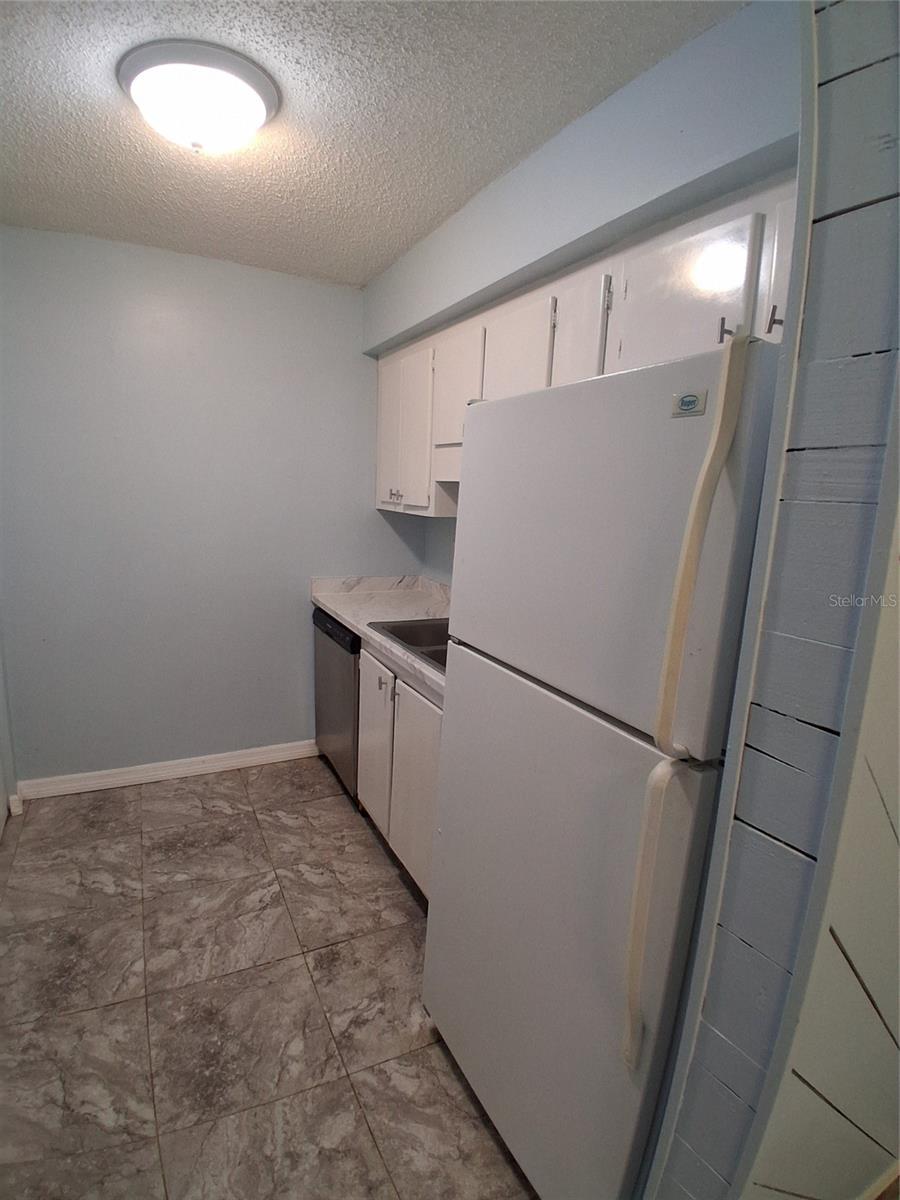 TB8457156 Property Photo