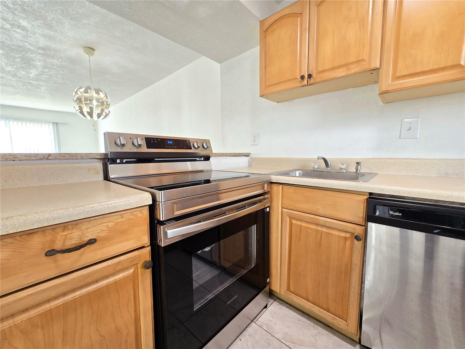 TB8457164 Property Photo