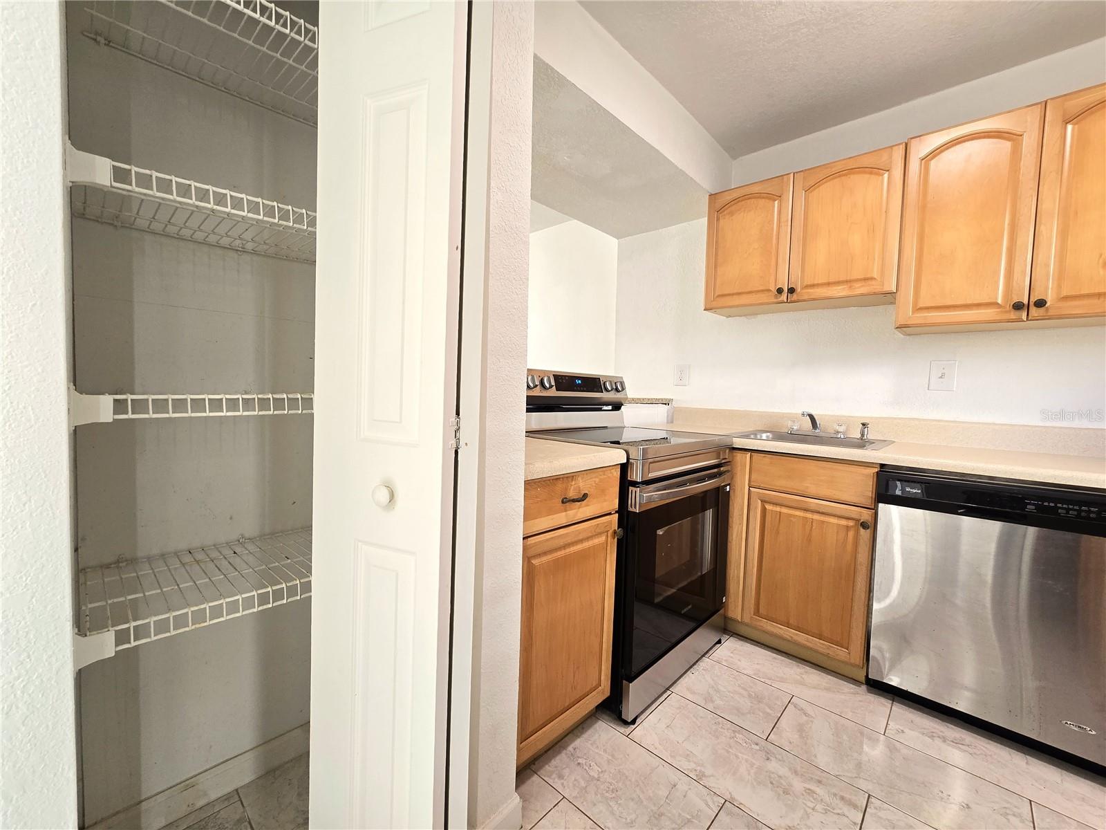 TB8457164 Property Photo