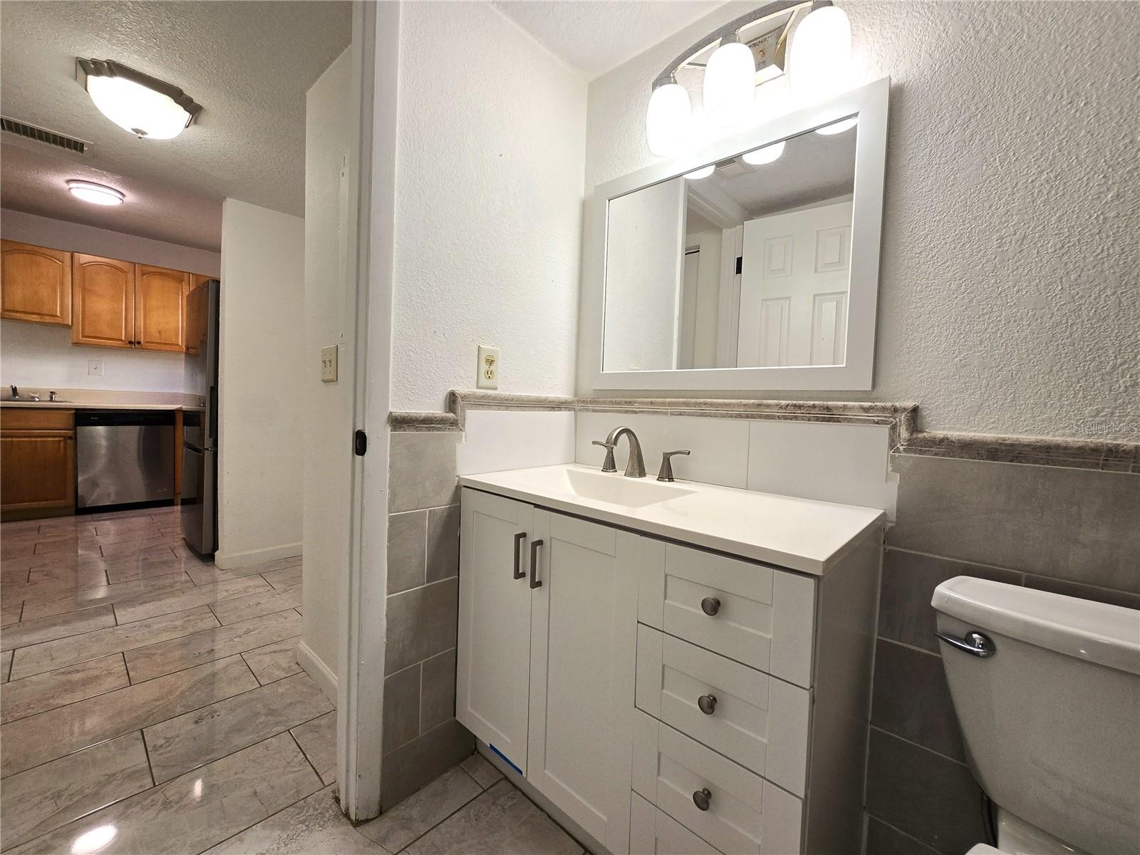 TB8457164 Property Photo