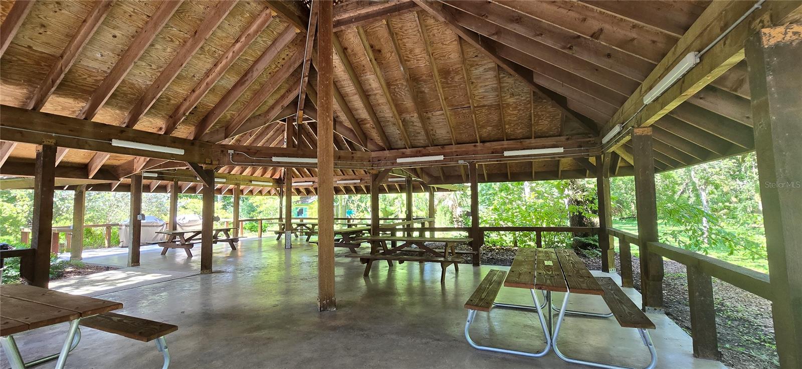 TB8457164 Property Photo