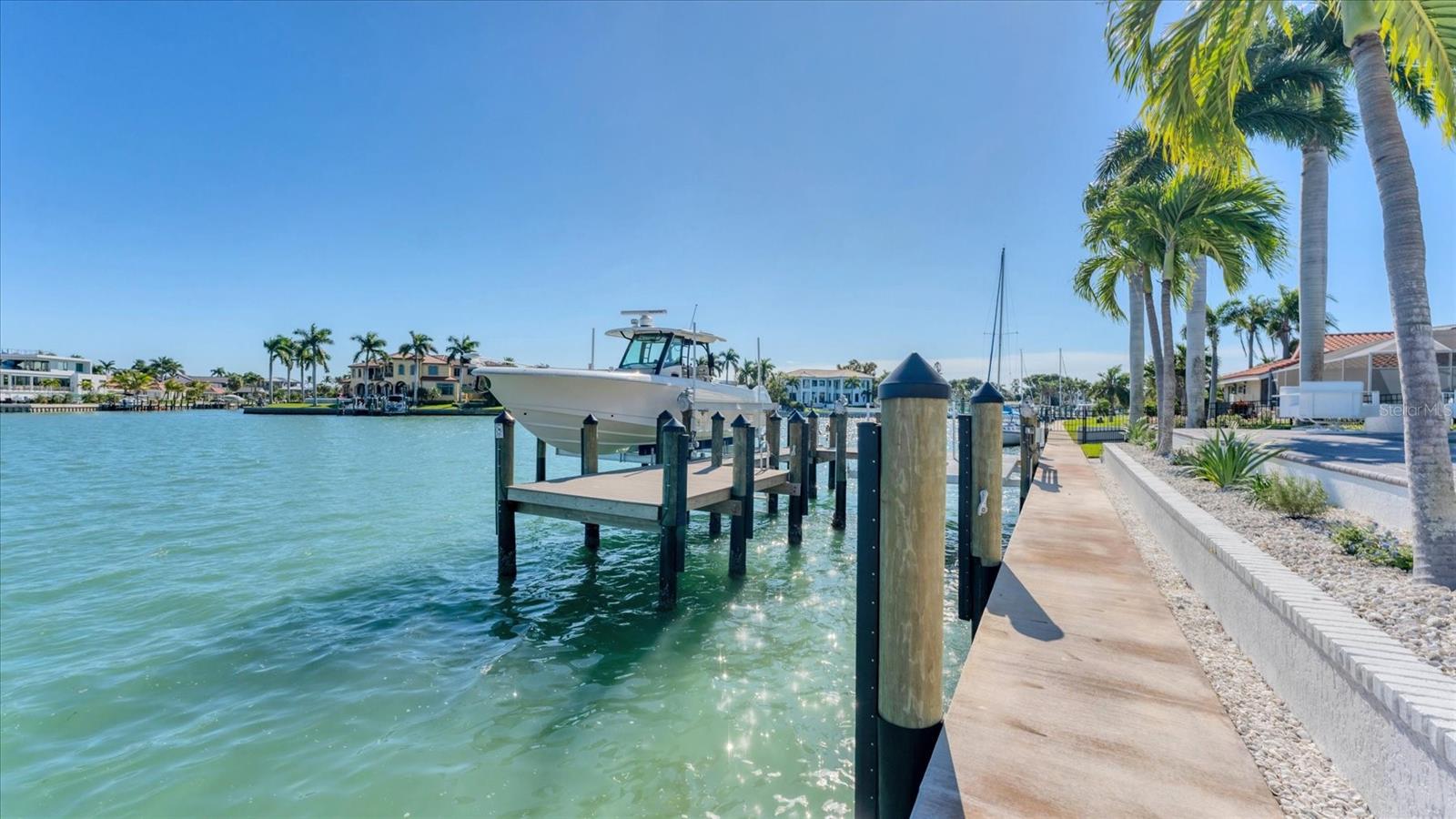 A4675575 Property Photo