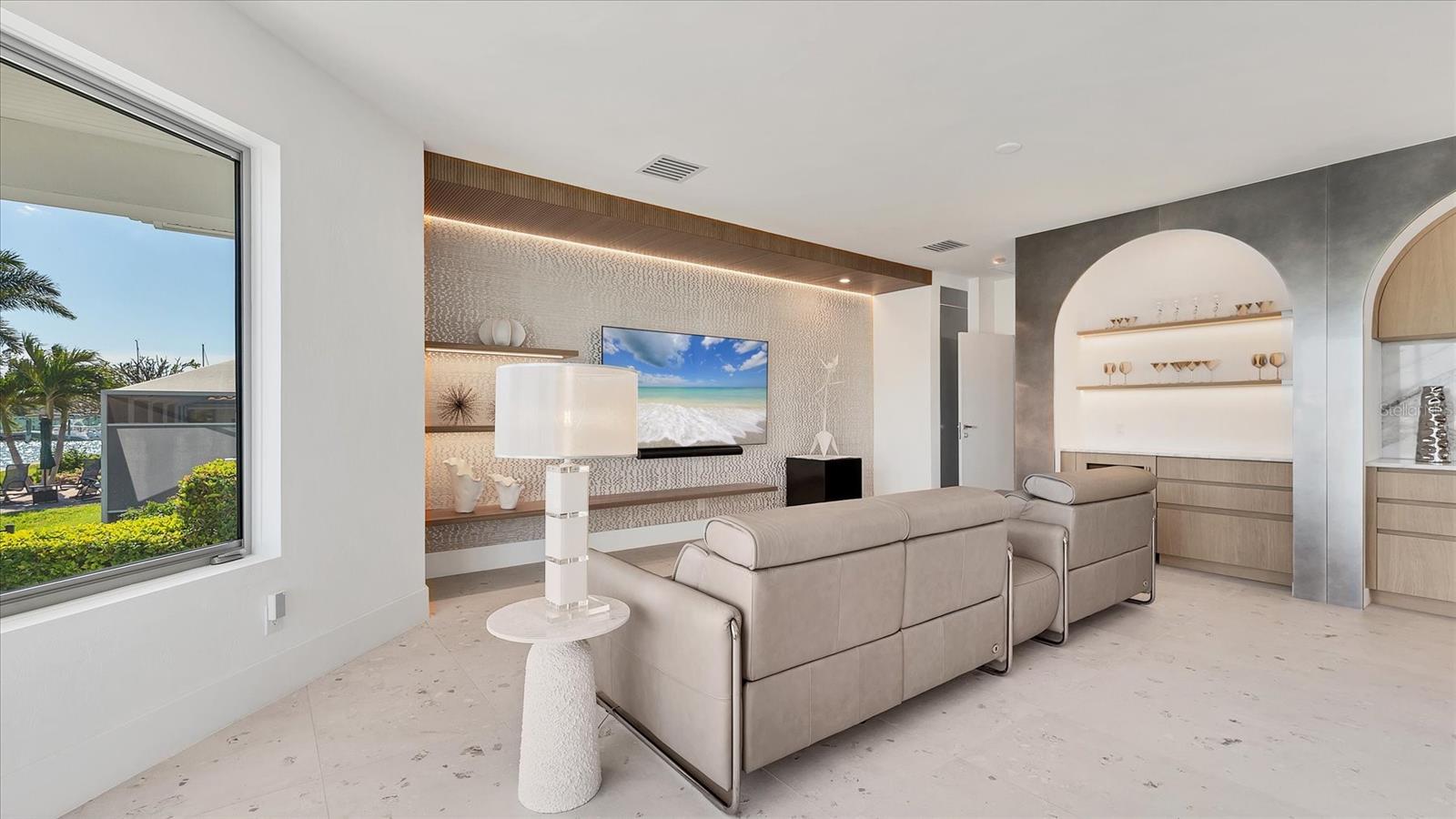 A4675575 Property Photo