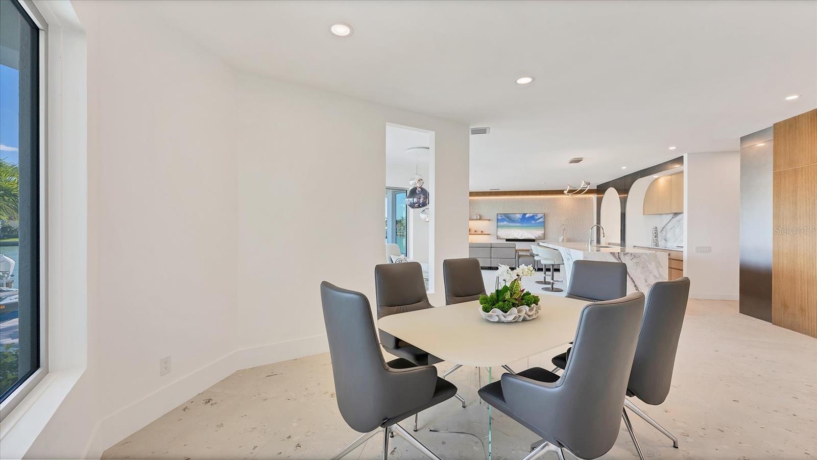 A4675575 Property Photo