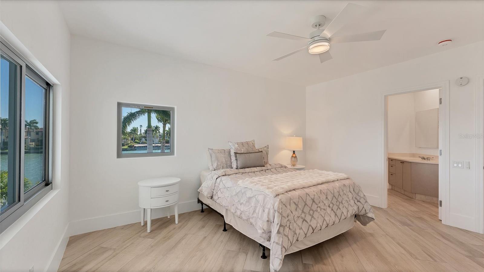 A4675575 Property Photo