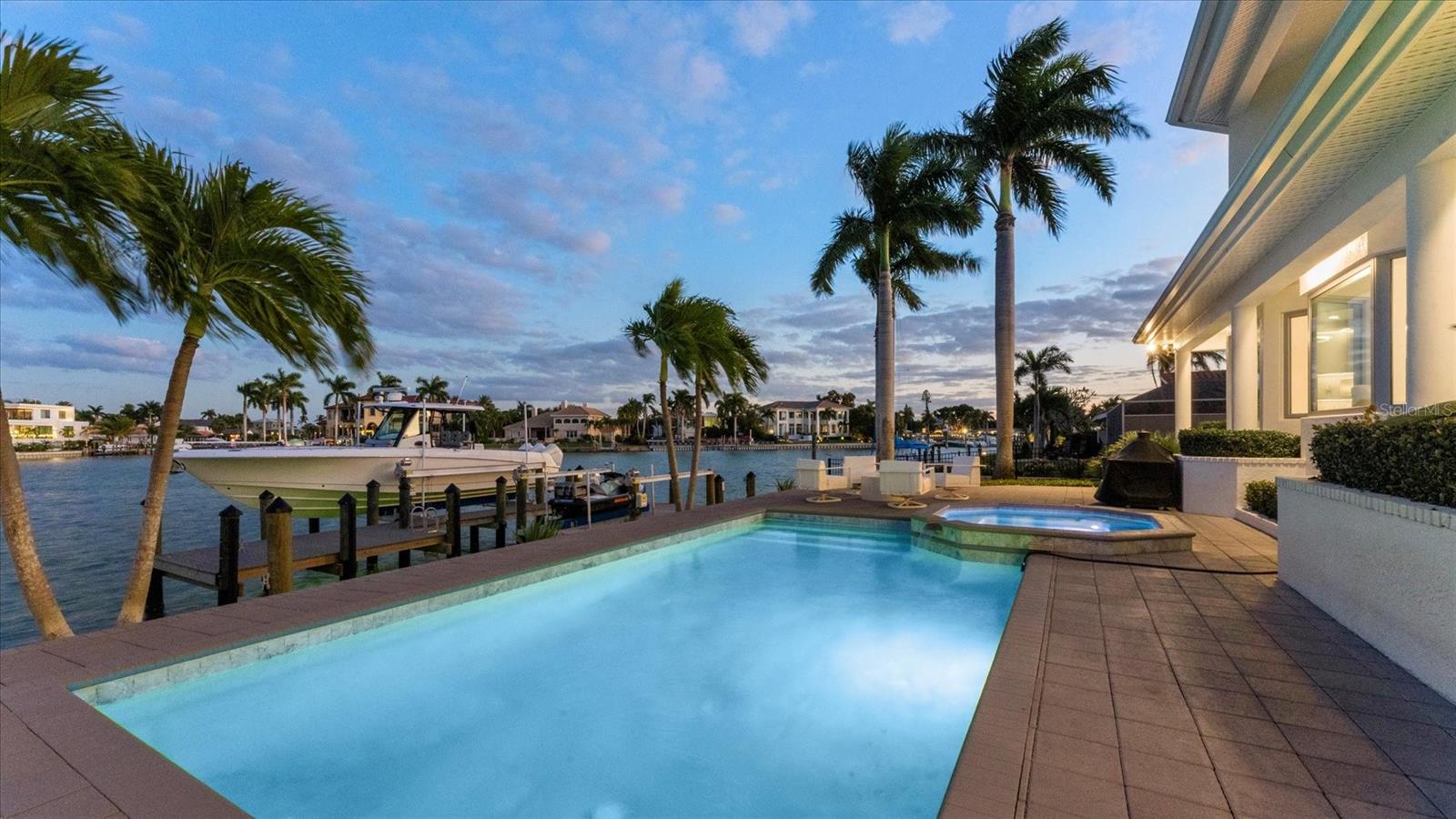 A4675575 Property Photo