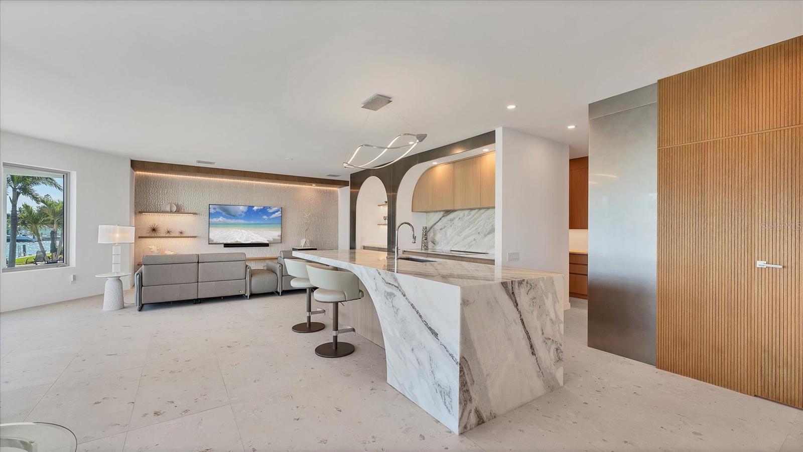 A4675575 Property Photo