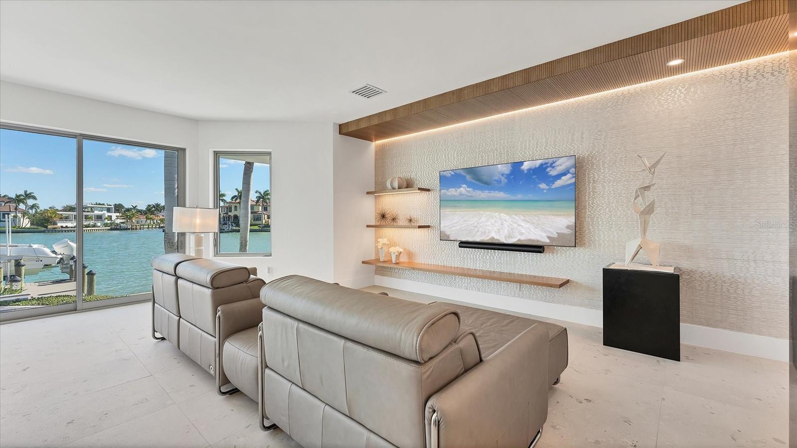 A4675575 Property Photo