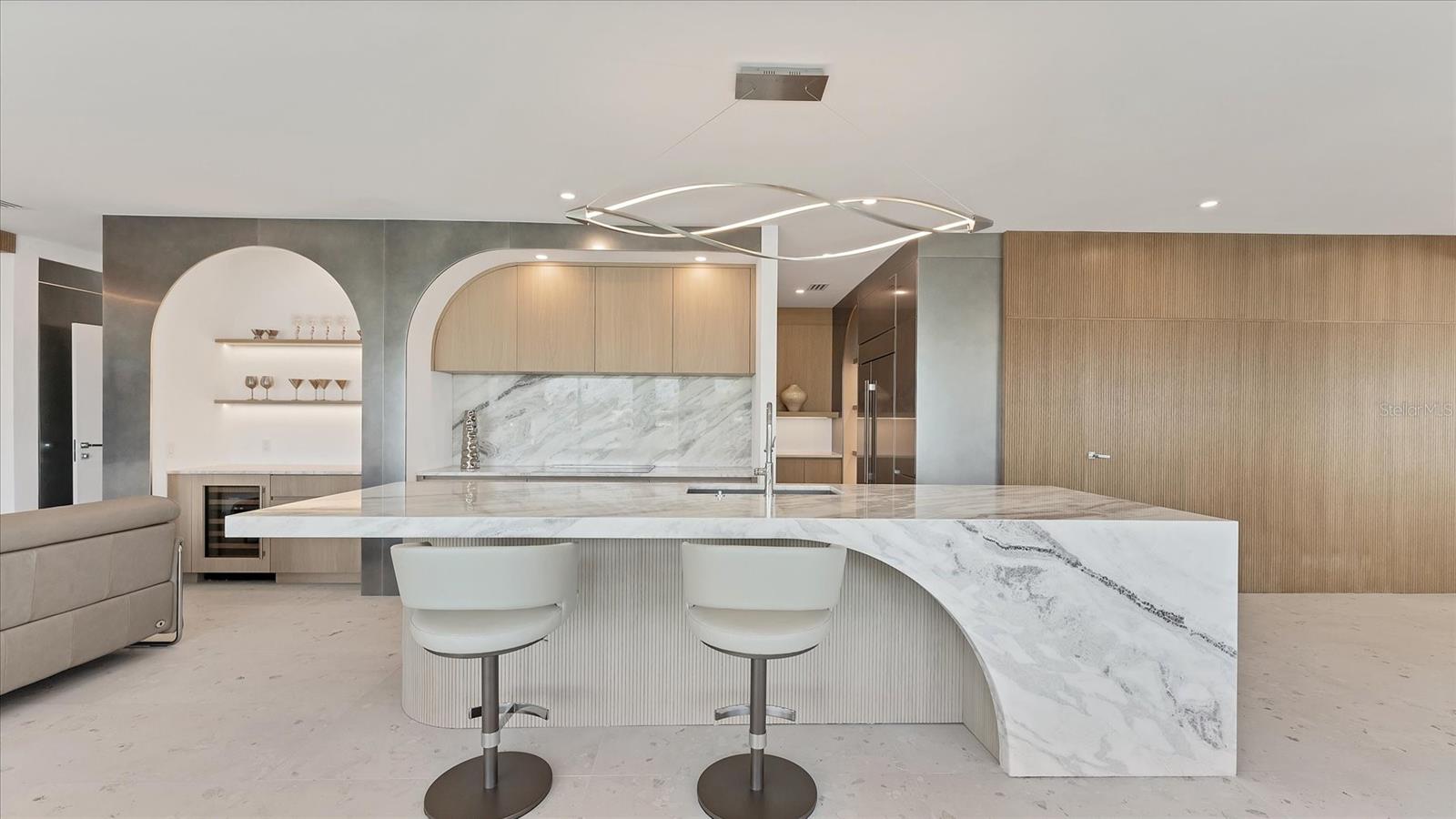 A4675575 Property Photo