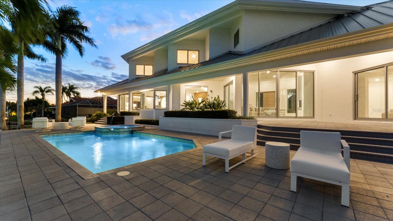 A4675575 Property Photo