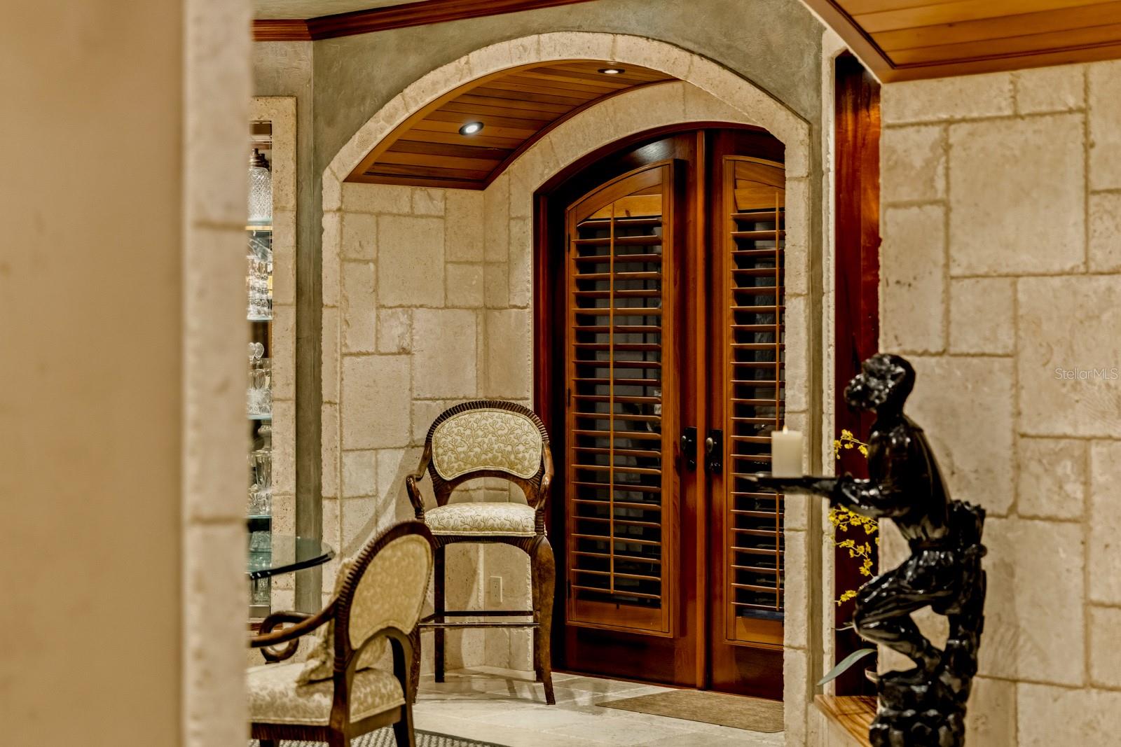 D6145234 Property Photo