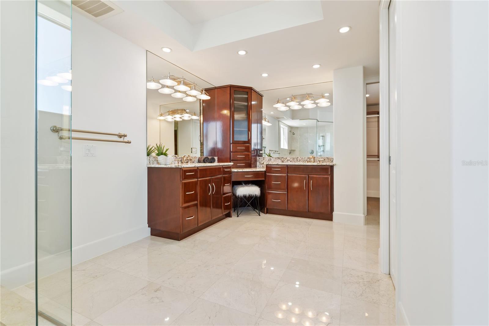 A4675609 Property Photo