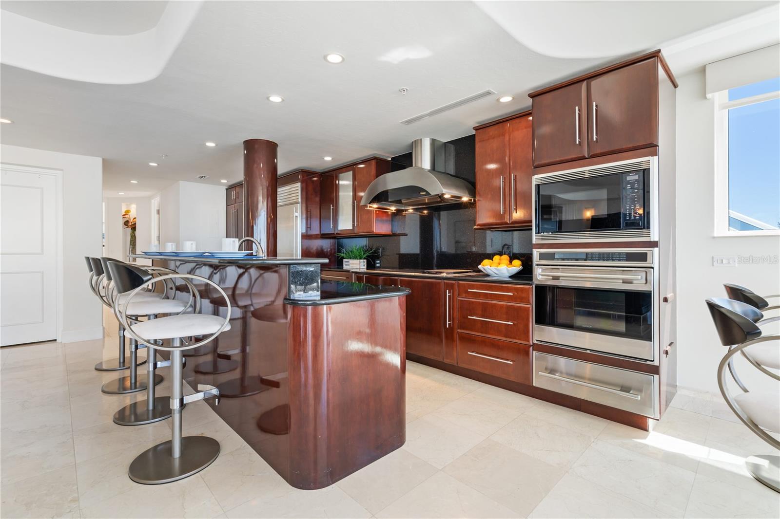 A4675609 Property Photo