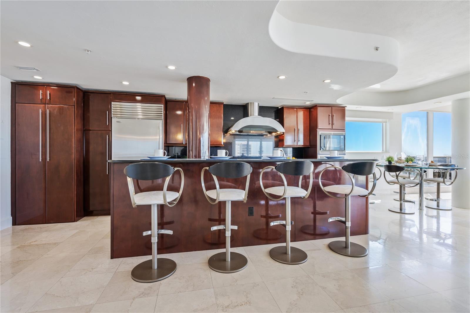 A4675609 Property Photo